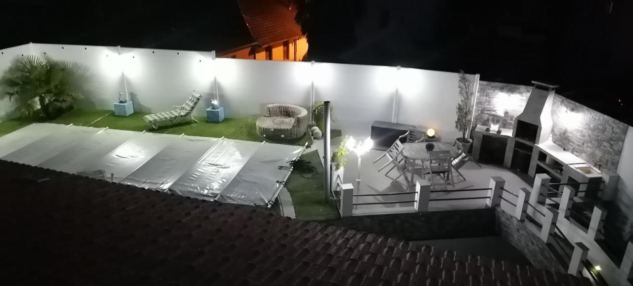 Petite Maison Lourdes Luaran gambar